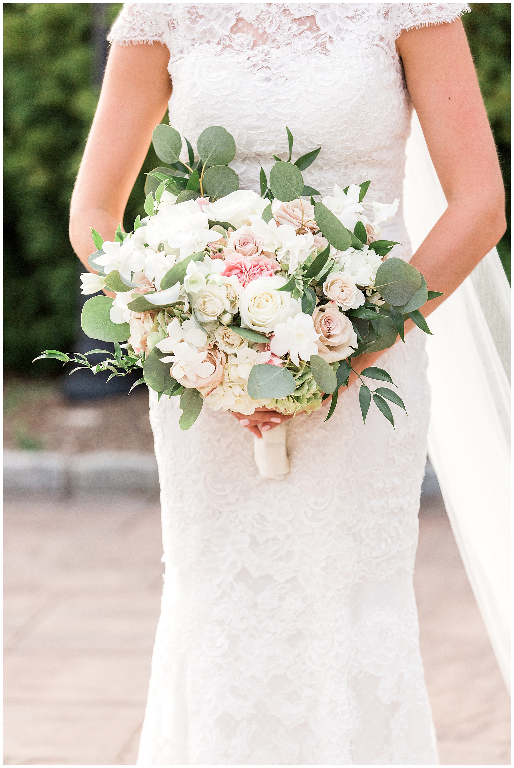 Westchester-Wedding-Bridal-Bouquet.jpg