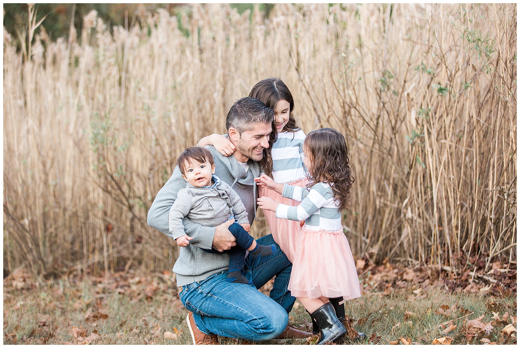 candid moments with daddy southport family session