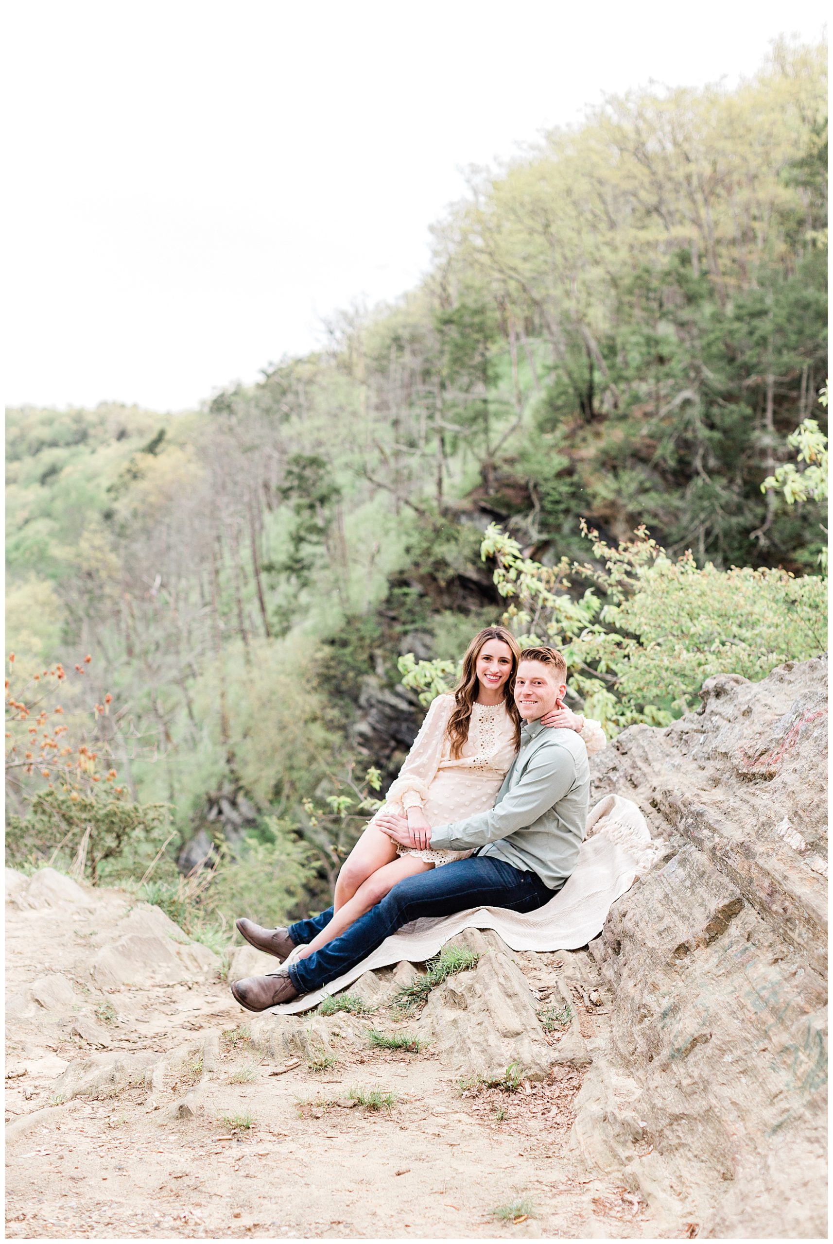 bride-and-groom-engagement-session-connecticut-state-park