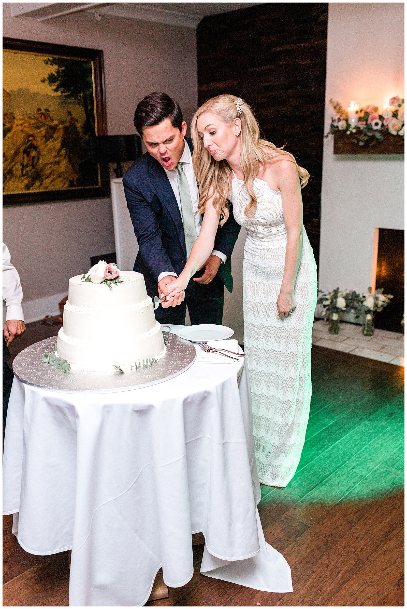 wedding-cake-cutting-roger-sherman-inn.jpg